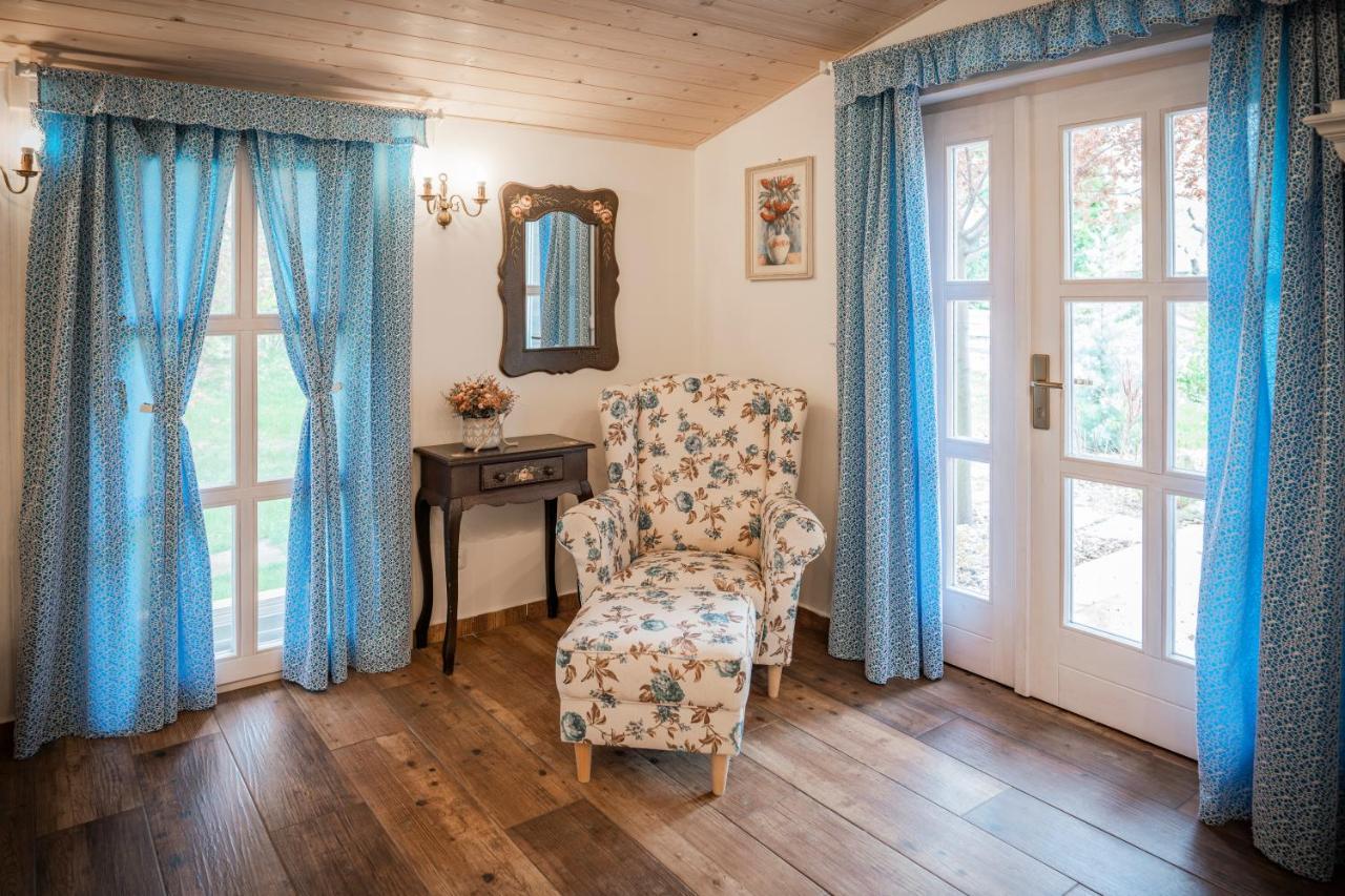 Penzion Primášé Dolni Vestonice Exteriér fotografie