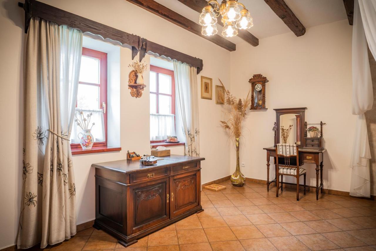 Penzion Primášé Dolni Vestonice Exteriér fotografie